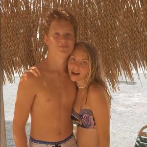 Meet your Posher, Abigail